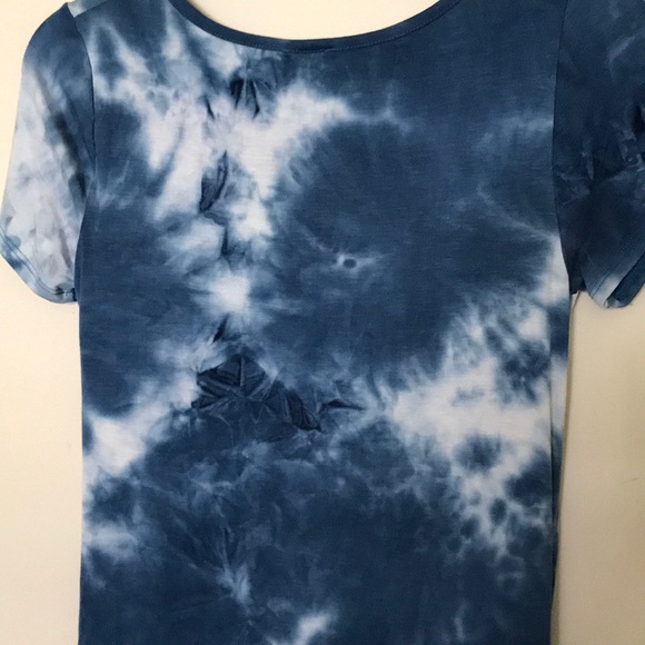 Tie Dye T- Shirt Caution To The Wind - Picture 5 of 5